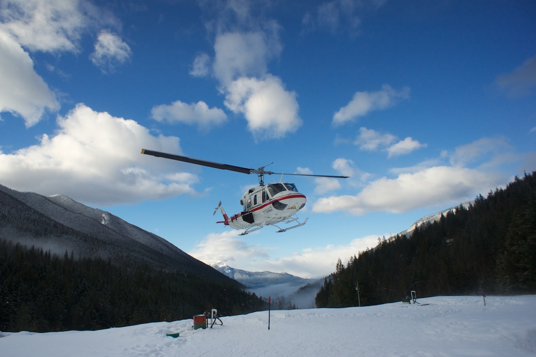 Heli touching down at the Hot Springs pickup